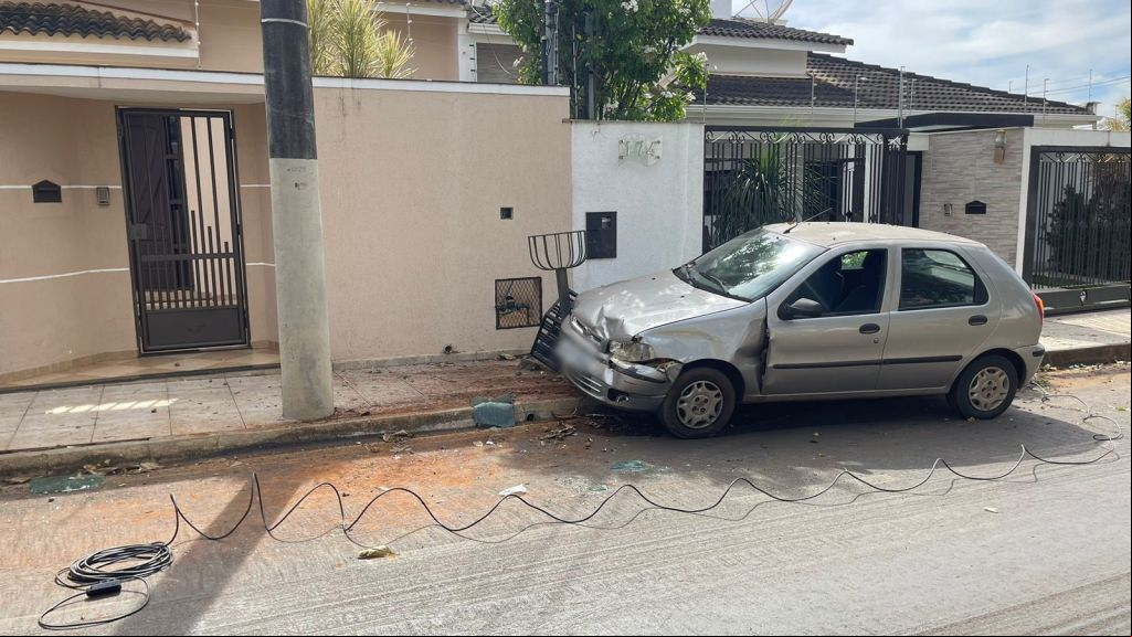 Babá e bebê de colo ficam feridas após atropelamento em Patos de Minas | Patos Agora - A notícia no seu tempo - 