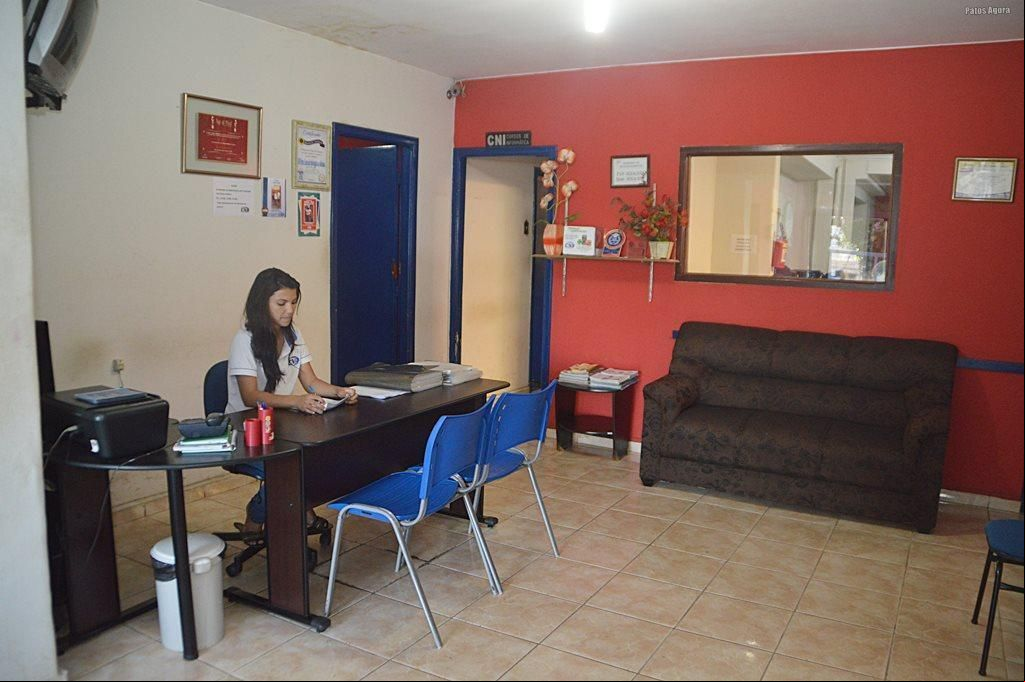 CNI Patos lança cursos de Porcelanato Líquido e Manutenção de Celulares | Patos Agora - A notícia no seu tempo - 