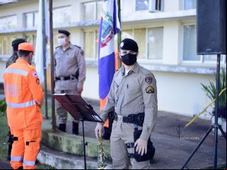 Dia 07 de setembro Ã© comemorado com hasteamento da bandeira  | Patos Agora - A notícia no seu tempo - 