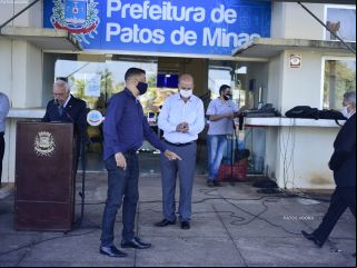 Dia 07 de setembro Ã© comemorado com hasteamento da bandeira  | Patos Agora - A notícia no seu tempo - 