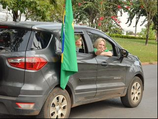 Patenses se reunem e fazem carreata prÃ³ governo Bolsonaro | Patos Agora - A notícia no seu tempo - 