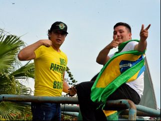 Patenses se reunem e fazem carreata prÃ³ governo Bolsonaro | Patos Agora - A notícia no seu tempo - 
