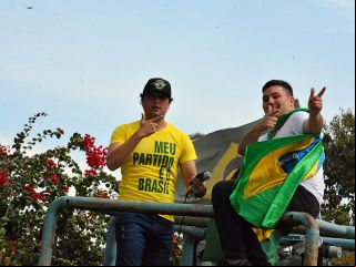 Patenses se reunem e fazem carreata prÃ³ governo Bolsonaro | Patos Agora - A notícia no seu tempo - 