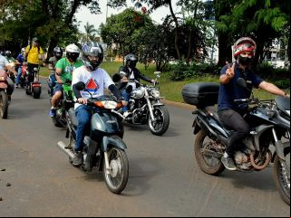 Patenses se reunem e fazem carreata prÃ³ governo Bolsonaro | Patos Agora - A notícia no seu tempo - 