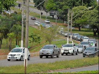 Patenses se reunem e fazem carreata prÃ³ governo Bolsonaro | Patos Agora - A notícia no seu tempo - 