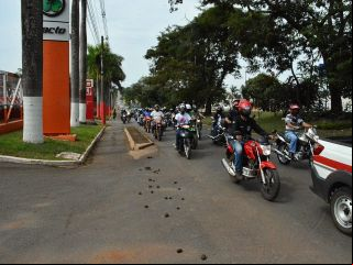 Patenses se reunem e fazem carreata prÃ³ governo Bolsonaro | Patos Agora - A notícia no seu tempo - 
