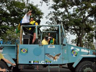 Patenses se reunem e fazem carreata prÃ³ governo Bolsonaro | Patos Agora - A notícia no seu tempo - 