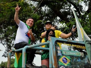 Patenses se reunem e fazem carreata prÃ³ governo Bolsonaro | Patos Agora - A notícia no seu tempo - 
