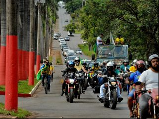 Patenses se reunem e fazem carreata prÃ³ governo Bolsonaro | Patos Agora - A notícia no seu tempo - 