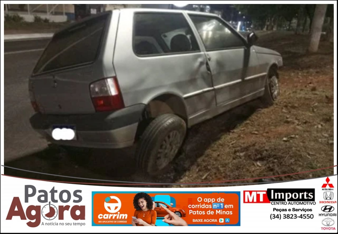 Colisão entre carros deixa mulher ferida na Avenida JK em Patos de Minas
